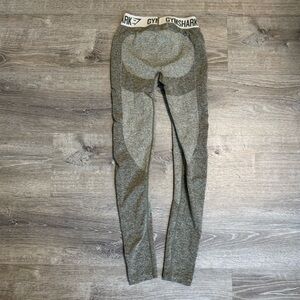 Gym Shark Womens Dry Fit Flex Leggings Size small Low Rise Full